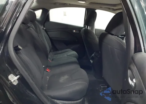 2013 Dodge Dart Sxt z USA, uszkodzony, nr VIN 1C3CDFBA9DD346674